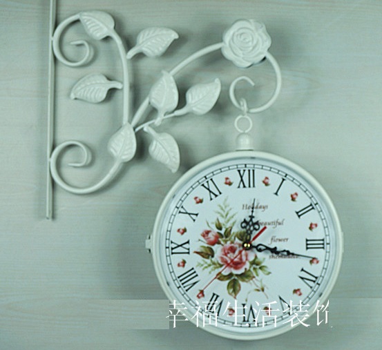 Đồng hồ treo tường